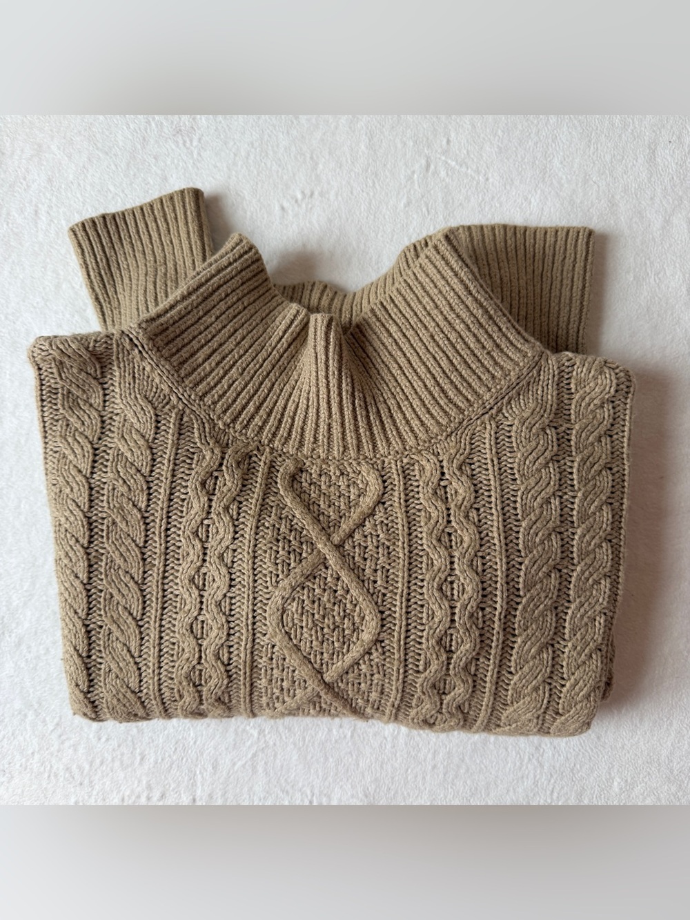 Banana Republic Tan Cable Knit Mock Turtleneck Fisherman Sweater, size Medium - Picture 14 of 16
